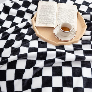 Flannel Blanket with Checkerboard Grid Pattern Soft Throw Blanket for Couch (Black, 50"x60")