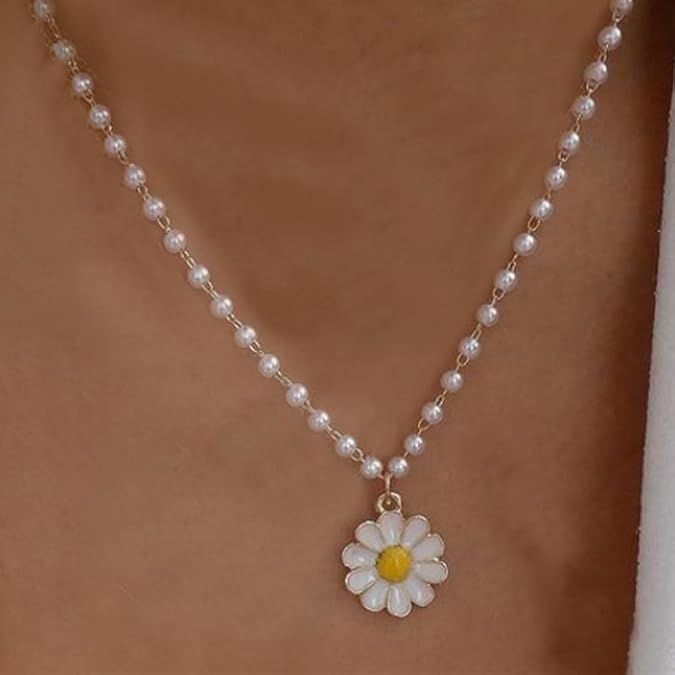 Daisy Flower Necklace White Pearl Necklaces for Women