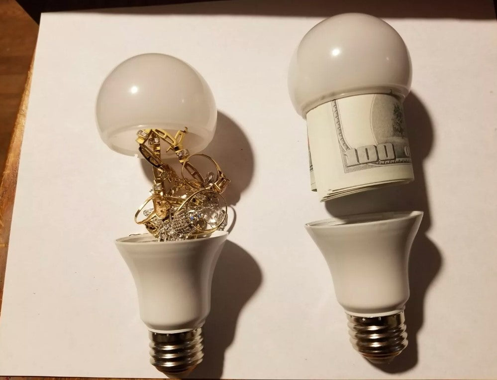 Light bulb Secret Hiding Spot- Diversion Safe Stash Can Hide Valuables!