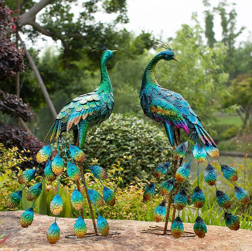 (1-Piece) Metal Peacock Garden Statue and Sculpture, Peacocks Yard Art Lawn Ornament for Outdoor Backyard