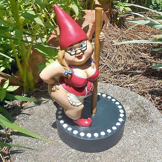 Pole Dancing Lady Gnome Statue Funny Resin Gnome Sculpture Patio Yard Lawn Decor