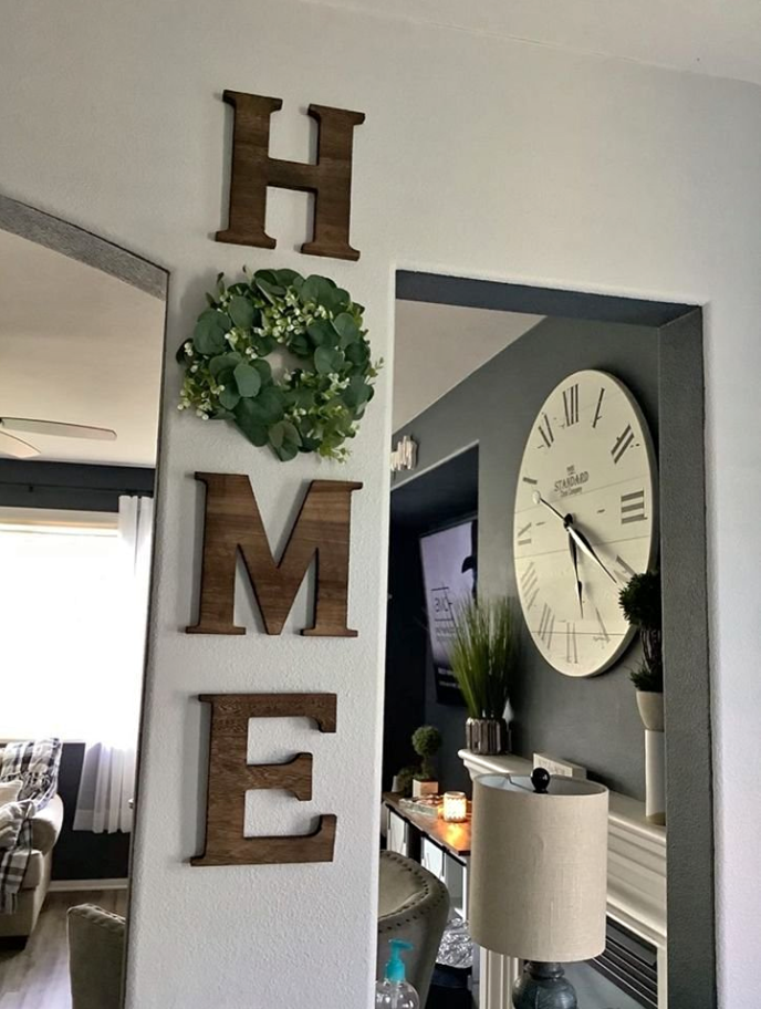 Wooden Home Letters Sign with Wreath Rustic Wall Hanging Wooden Home Sign Decorative Home Signs