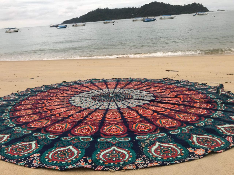 🌸🌷 Large Tapestry Mandala, Hippie Bohemian Blanket, Beach Tapestry 70"