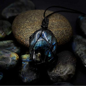 Healing Stones Necklace Dragons Heart Labradorite Healing Crystal Necklace for Women Men