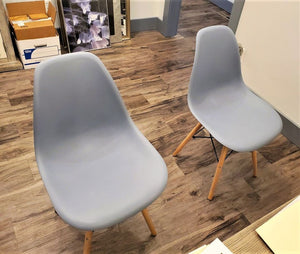 Gorgeous Set of 4 Dining Chairs With Solid Wood Legs, Indoor/Outdoor Kitchen Chairs, Sturdy, Gray