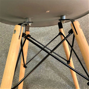 Gorgeous Set of 4 Dining Chairs With Solid Wood Legs, Indoor/Outdoor Kitchen Chairs, Sturdy, Gray