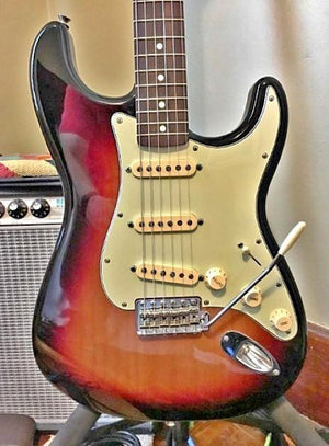 Electric Guitar Vintage-Style Standard Series Stratocaster Tremolo Assembliesv