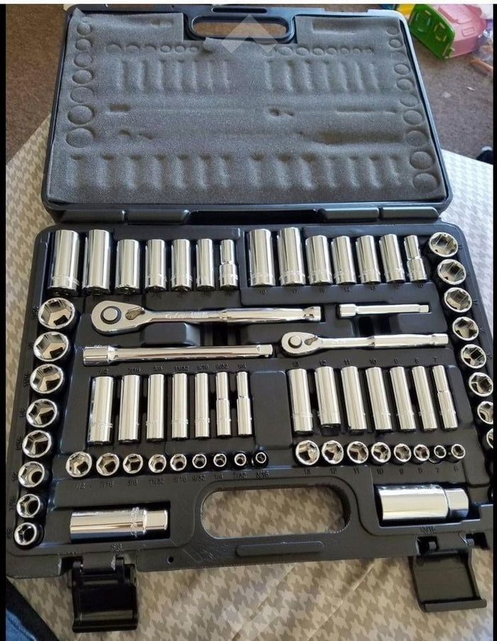 Brand New Socket Set with Pear Head Ratchet, Chrome 69 Pieces