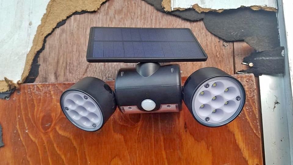 1 Pcs Solar Motion Sensor Light Outdoor Waterproof Dual Head Spotlights